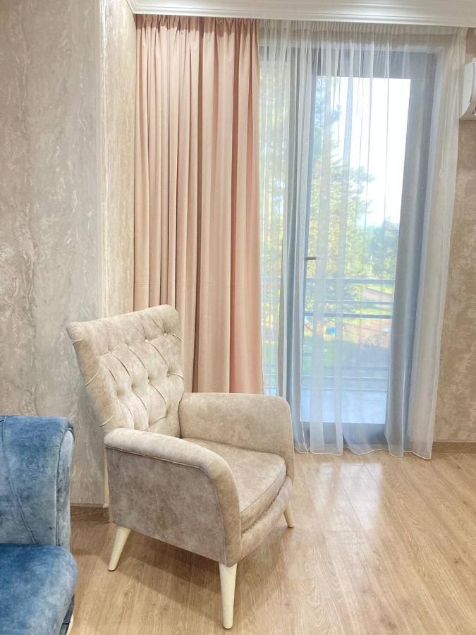 Апарт Отель Pʼotʼi Dış mekan fotoğraf