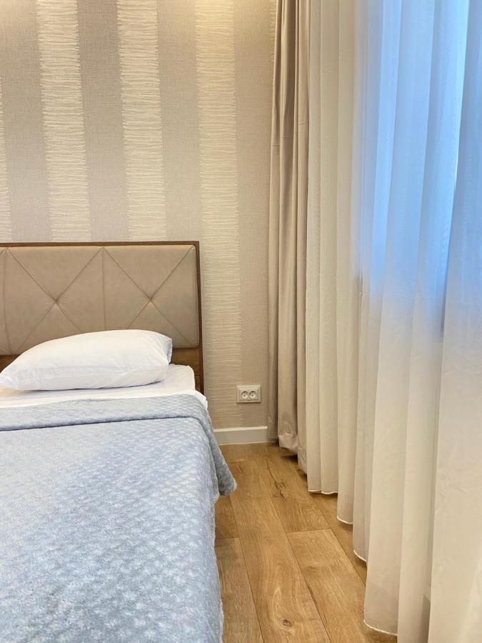 Апарт Отель Pʼotʼi Dış mekan fotoğraf
